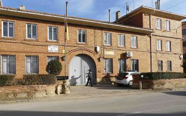 La mitad de los cuarteles de Teruel solo atienden al público un día a la semana