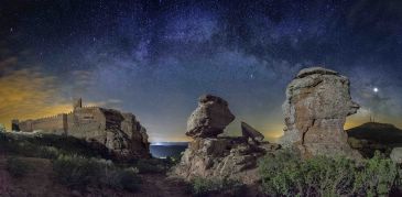 La toma nocturna del zaragozano Tomás Plaza, ganadora del Concurso de Fotografía de los Castillos