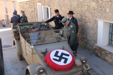 El combate del V Memorial March de Albentosa sale fuera del casco urbano con recreadores de Italia, Polonia y Alemania