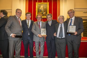 Antonio Almagro y Antonio Jiménez reciben la Medalla Richard H. Driehaus a la Preservación del Patrimonio por su trabajo en Albarracín