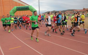 Alberto Sábado y Nerea Izcue mandan en la Media Maratón de Andorra - Sierra de Arcos