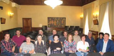 El Ayuntamiento de Teruel se reúne con los representantes de los barrios para facilitar la tramitación de actos festivos