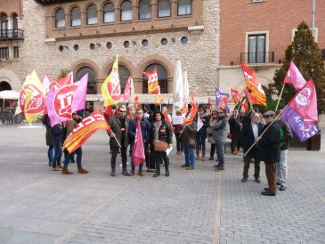 CCOO y UGT exigen en Teruel que no se despida por enfermar
