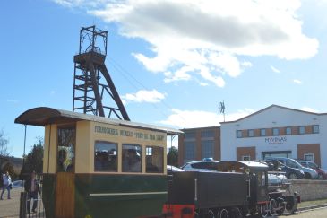 La historia carbonera de Andorra, a todo tren por el Parque Tecnológico Minero