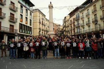 Teruel Existe conmemora su 20 aniversario con un paro de cinco minutos tal y como se hizo el 1 de diciembre de 1999