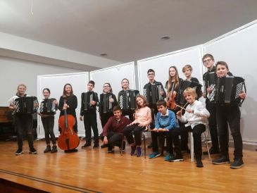 Los jóvenes acordeonistas de Alcañiz se miden 
a la élite mundial