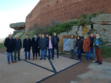 Soro visita las obras de la primera fase del Plan Director del Castillo de Peracense y las obras en la torre de la Iglesia de Burbáguena