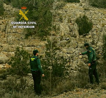 La Guardia Civil de Teruel auxilia a dos personas heridas en la localidad de Cabra de Mora