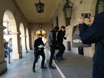 Tres hombres de entre 21 y 29 años, detenidos en Teruel capital por una presunta agresión sexual a una mujer de 28