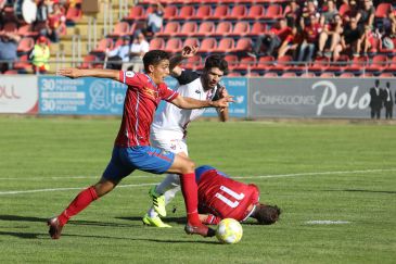 Buena imagen del CD Teruel para lograr un empate ante el Deportivo Aragón