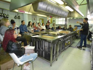 Un curso en la Escuela de Hostelería explica las últimas tendencias en tapas