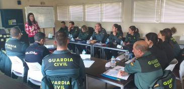 Curso de formación para agentes de la Guardia Civil y Policía Nacional sobre seguridad en las aulas turolenses