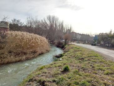 Adif recupera el proyecto de construir otro puente sobre el Turia detrás de la estación