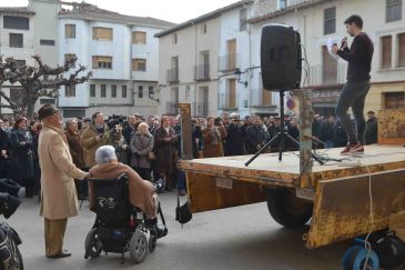 La Mochiganga divulga todos los cotilleos del Mas en forma de chanza