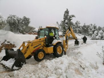 Todos los núcleos de población afectados por las nevadas ya tienen al menos un acceso