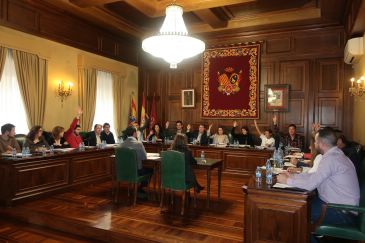 La mitad de las iniciativas del pleno de Teruel que se celebra este viernes, ajenas a la gestión local
