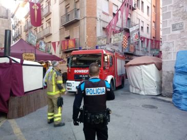 La otra cara de las Bodas: los bomberos de la DPT comprueban que los lugares de la representación son accesibles ante una emergencia