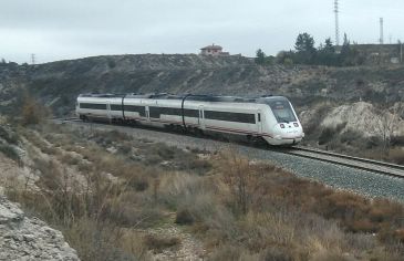 Los nuevos horarios de tren reducen el tiempo en cinco expediciones