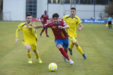 Triunfo del CD Teruel en Barbastro en un final de infarto (1-2)