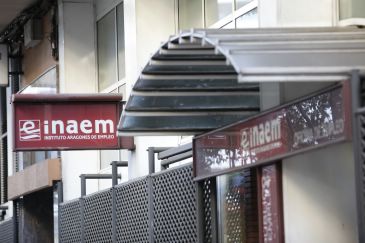 Las oficinas del Inaem mantienen sus servicios de forma telemática