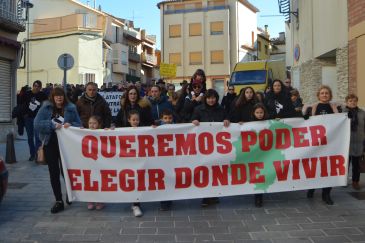 EREs, ERTEs y bajas en las contratas de la térmica de Andorra anuncian el fin de la época del carbón