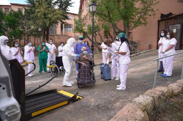 El centro Covid-19 de Alfambra cierra sus puertas después de mes y medio acogiendo infectados