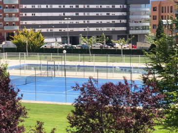 Las comunidades de vecinos, sin recursos para abrir piscinas