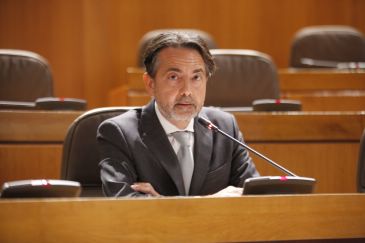 El pleno de las Cortes respalda el nombramiento de Querol como director general de la CARTV