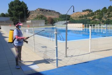 La ocupación de las piscinas en Alcañiz no llega a la mitad del aforo en su primer día