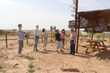 Tornos convierte un vertedero ilegal en un mirador de aves en la laguna de Gallocanta