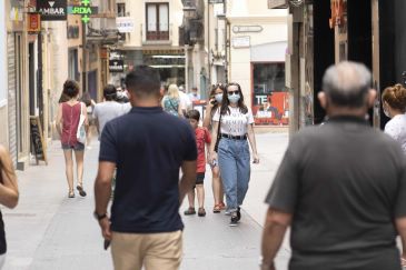 La Policía Local impone 35 sanciones en un día por no llevar mascarilla en la vía pública como marca la normativa