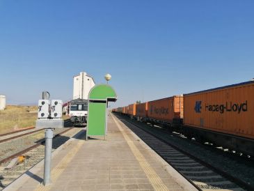 La avería de un mercancías obliga al transbordo de viajeros en bus