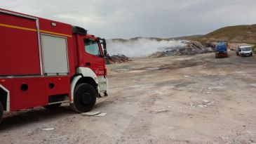 El incendio de la escombrera de Teruel se da por controlado