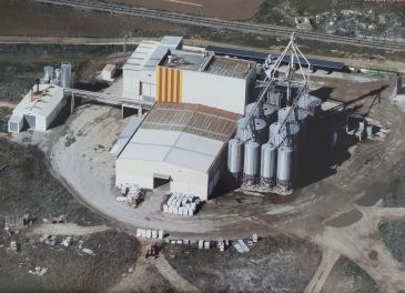 Una nueva empresa participada por Piensos Sol, Oviaragón y Portesa adquiere la fábrica de piensos de El Poyo del Cid