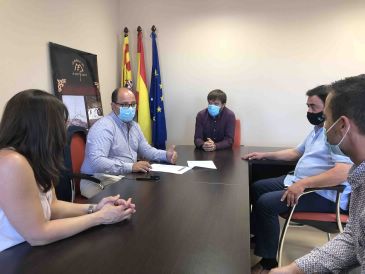 Tres instituciones colaborarán para poner en marcha esta legislatura el parque de bomberos en Cantavieja