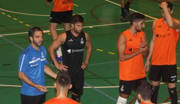 El CV Teruel estrena una atípica pretemporada con victoria ante Río Duero