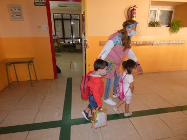 Salud Pública cierra dos aulas más en el colegio Ensanche y una del Pierres Vedel por positivos en Covid-19