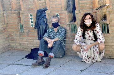 Ariel Rot y Carmen París graban ‘Un país para escucharlo’ por las calles de Teruel