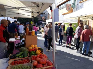 La administración impulsa y promociona el mercado agroecológico norteTeruel