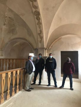 Villarluengo mejora el estado de la ermita de San Bartolomé con la restauración del tejado