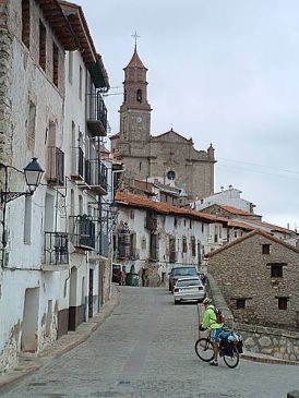 La reforma de la travesía de Orihuela del Tremedal conservará el adoquinado