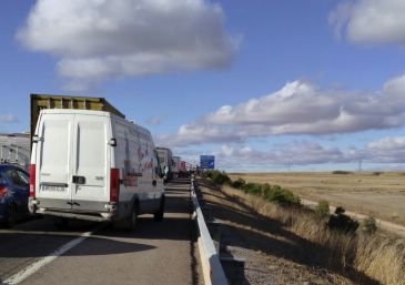 Cortada la autovía en dirección a Zaragoza a la altura de Cella por un accidente