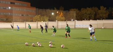 El Fuensport femenino espera un inicio de Liga que llegará cuatro jornadas tarde