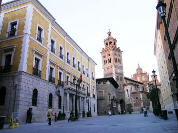 La alcaldesa, sobre las críticas de Ganar al desayuno con el Cabildo Catedralicio: “El número de personas que asiste es inferior al 25% del aforo”