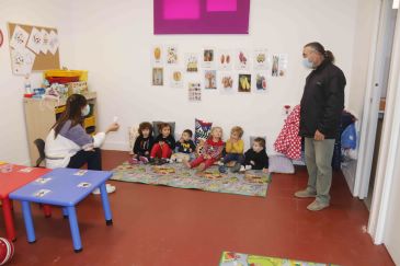 Torrijo del Campo cuenta con una escuela infantil con ocho niños y un futuro prometedor