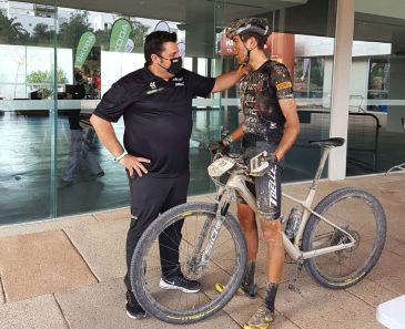 Roberto Bou renueva con el Tomás Bellés Team