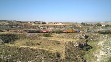 La avería de un mercancías en el Puerto de Escandón obliga al transbordo de viajeros por autobús