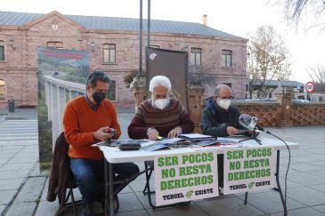 Varios colectivos recuerdan que ya habían denunciado el estado del puente que ha provocado el corte de la vía