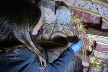 La Cofradía del Tremedal de Tronchón restaura el retablo del XVIII de la ermita