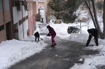 Los termómetros bajan este lunes hasta los 12 bajo cero con una provincia llena de nieve